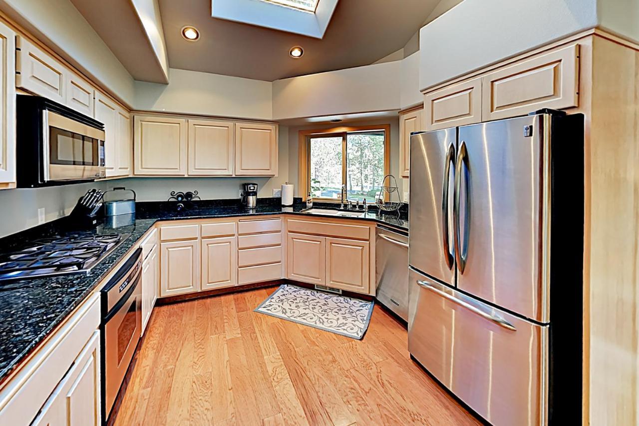 Tree Branch Cabin Sunriver Exterior foto